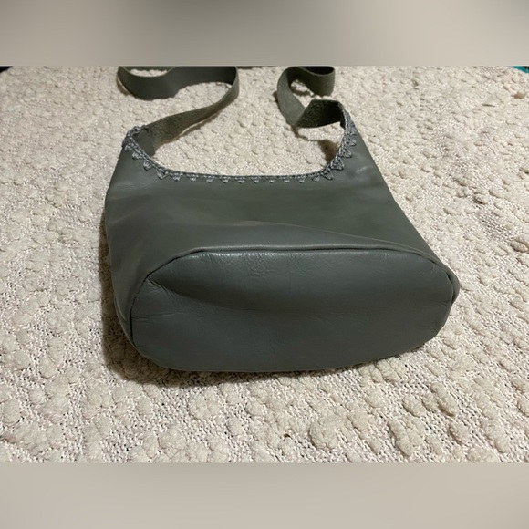 The Sak Pebble Leather Crossbody Bag Gray Blue Purse Slim Lightweight - Picture 2 of 5